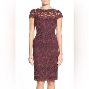 Tadashi Shoji Illusion Yoke Lace Sheath Dress in Blackberry size 4